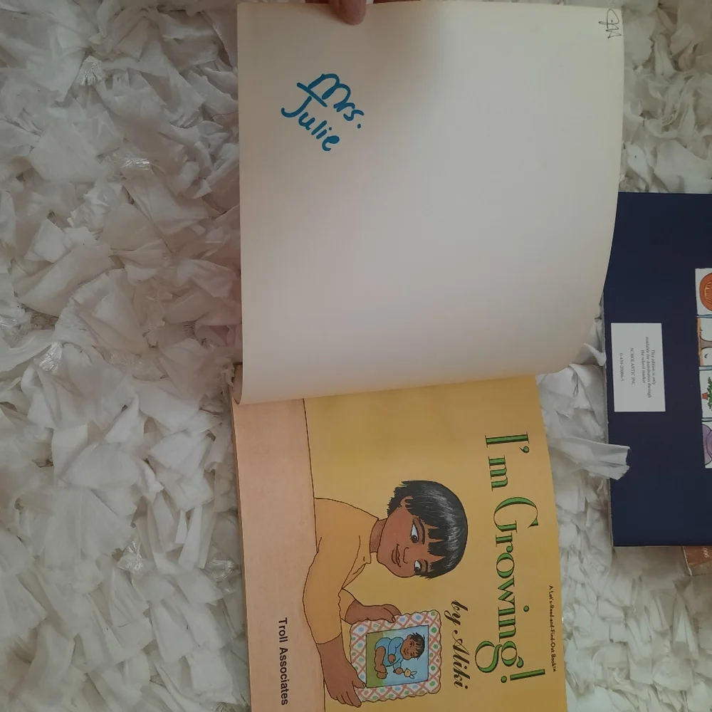 Growing, Social Skills, Seasons & Months Children's Book Bundle 3 Books Used